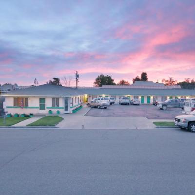 Winnemucca Holiday Motel — photo 14