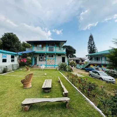 The Hood โรงแรมในบีร์