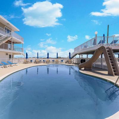 Adventurer Oceanfront Inn — photo 21