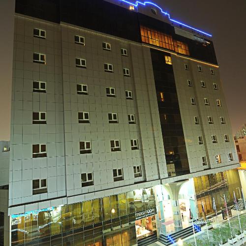 Image of Corp Executive Hotel Doha Suites