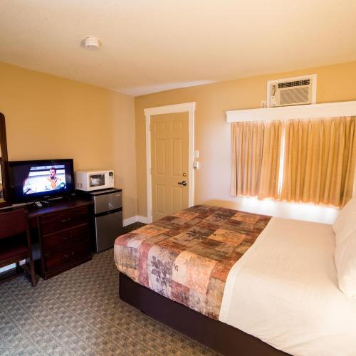 Image of Midway Motel