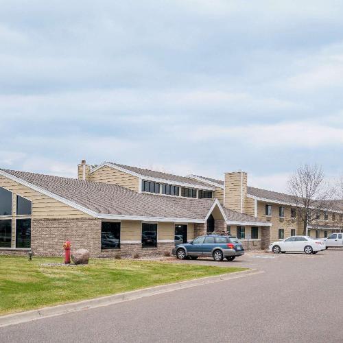 Image of Days Inn & Suites by Wyndham Baxter Brainerd Area