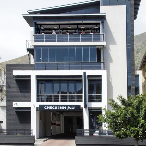 Check Inn Hotel