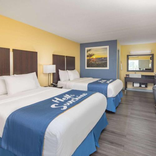 Image of Days Inn by Wyndham Muscle Shoals