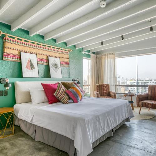 NAIA Miraflores Lima