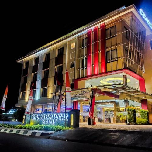 Image of Grand Parama Hotel