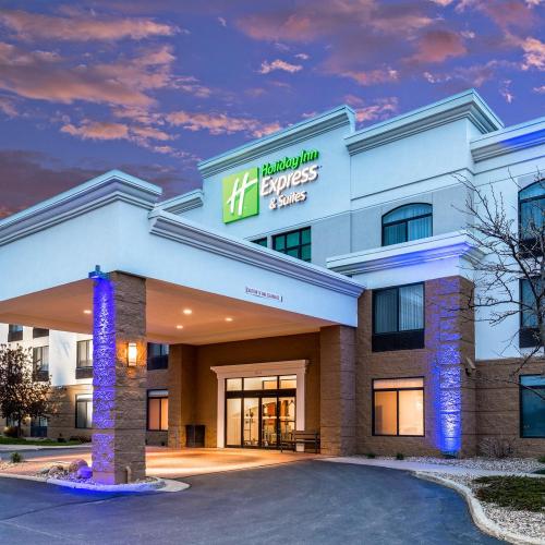Image of Holiday Inn Express & Suites Cedar Falls - Waterloo, an IHG Hote