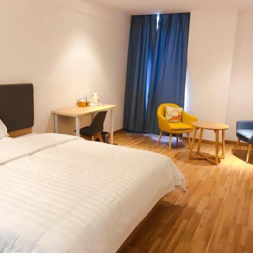 Image of 7 Days Inn Nanchang Qingshanhu Avenue Minfeng Road Branch