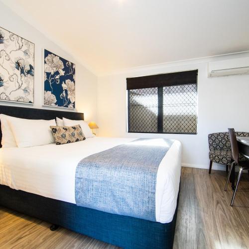 Image of New England Motor Lodge