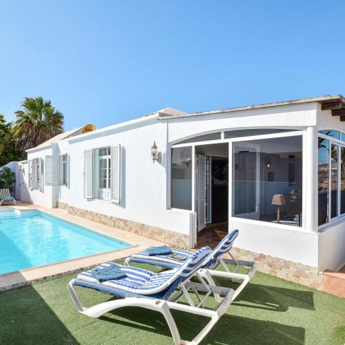 Image of Villa R�stica con piscina privada