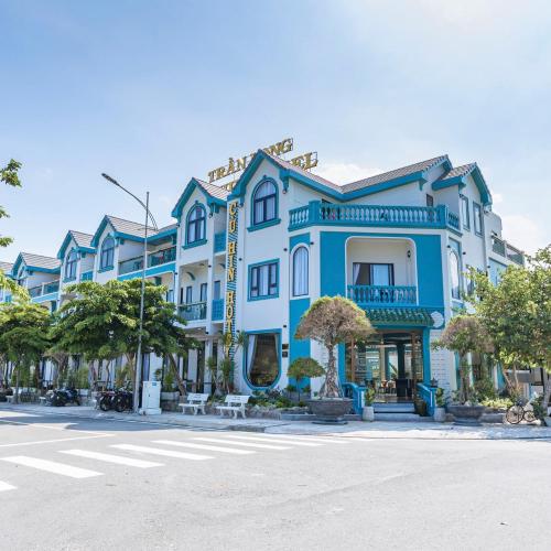 Tran Long Cu Hin Hotel - Near Bai Dai Beach