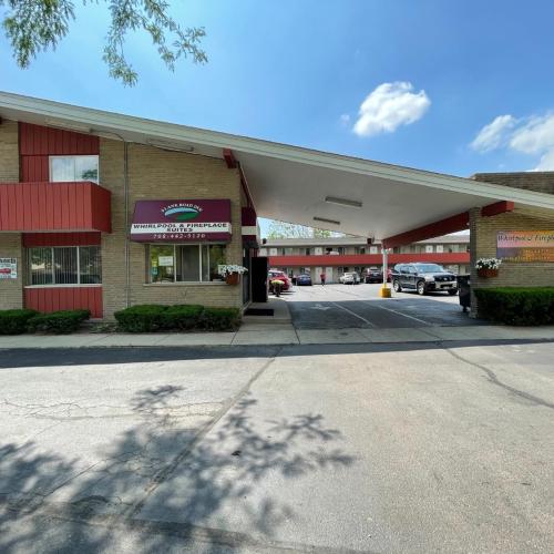 Image of VIBE INN - WHIRLPOOLS SUITES - Lyons