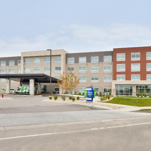 Image of Holiday Inn Express & Suites Madison by IHG