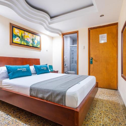 Image of Hotel Almirante