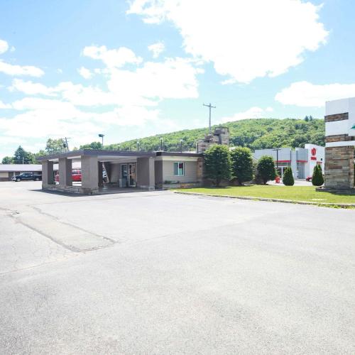 Image of Relax Inn Bradford