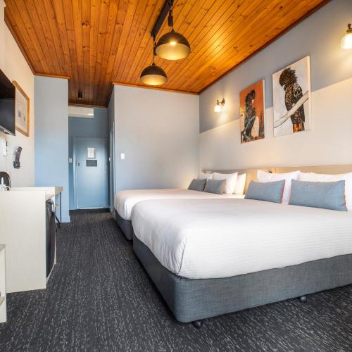 Image of Nightcap at Federal Hotel Mt Gambier