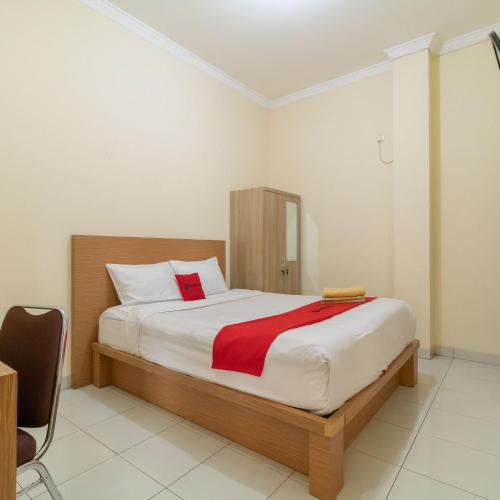 Image of RedDoorz @ Jalan Kolonel Haji Burlian Palembang 2