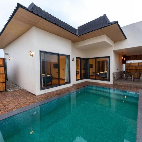 Image of Palm Villas