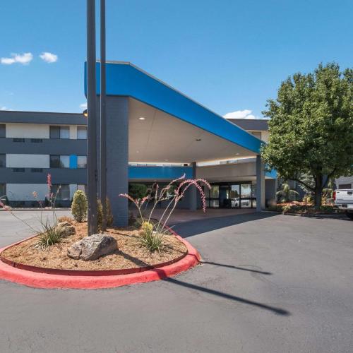 Image of Clarion Pointe OKC Airport