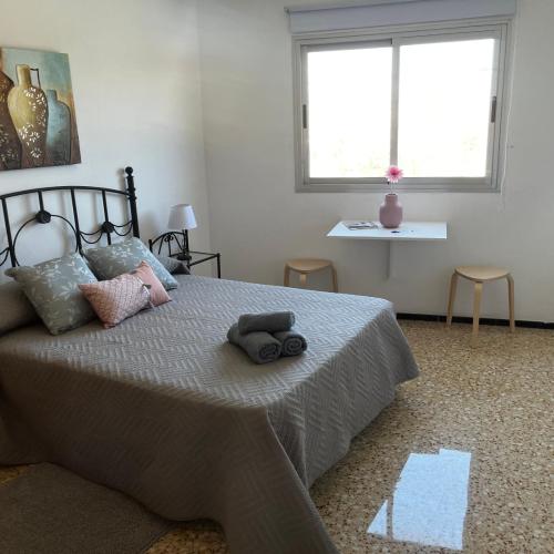 Image of Sarah Kite II Vv, Room 1