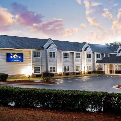 Image of Microtel Inn & Suites by Wyndham Southern Pines Pinehurst