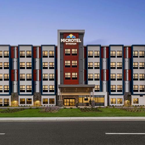 Image of Microtel Inn & Suites Dorval QC