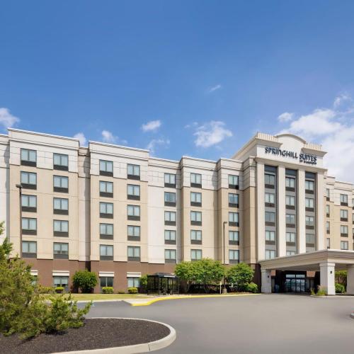 Image of SpringHill Suites by Marriott Newark International Airport