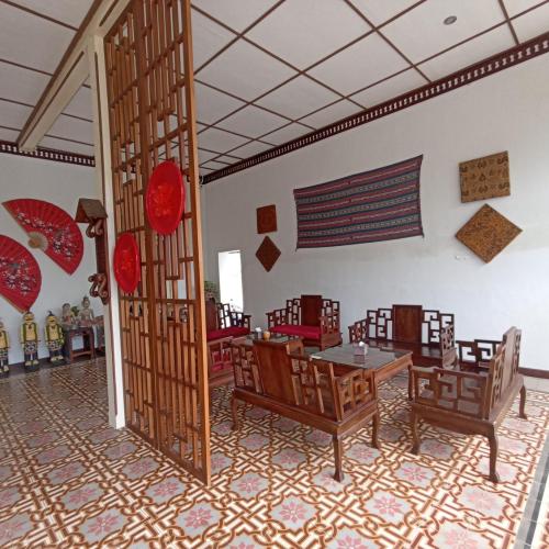 Image of Mruyung Guest House Kota Lama Banyumas Mitra RedDoorz