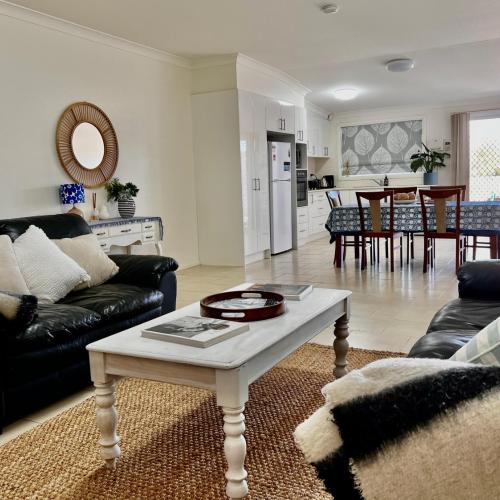 Image of Stays on Main