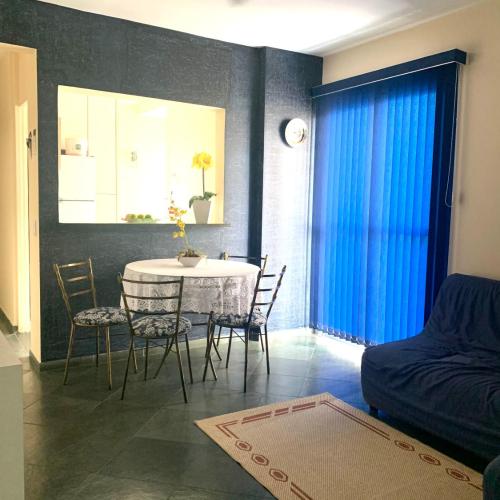 Apartamento na Praia da Enseada em Guarujá, SP - pousada e hospedagem