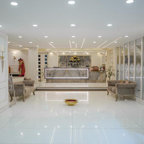 Pearl Courtyard
