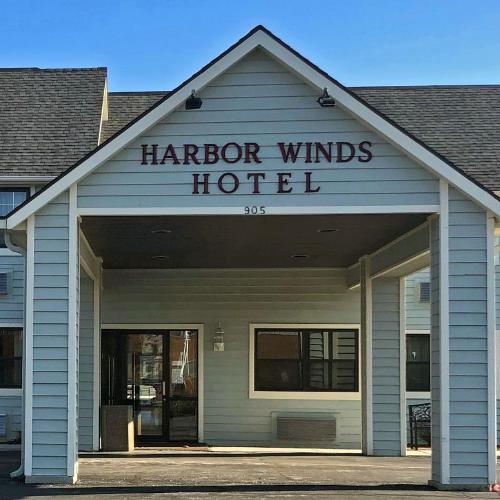 Image of Harbor Winds Hotel