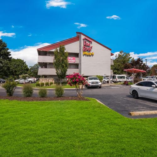Image of Red Roof Inn PLUS+ Nashville Airport