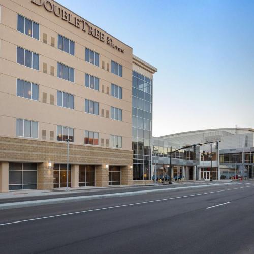 Image of DoubleTree by Hilton Evansville