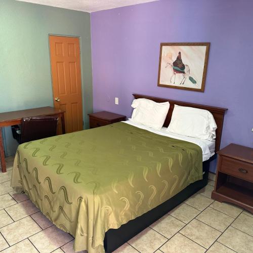 Image of Western Inn Roswell
