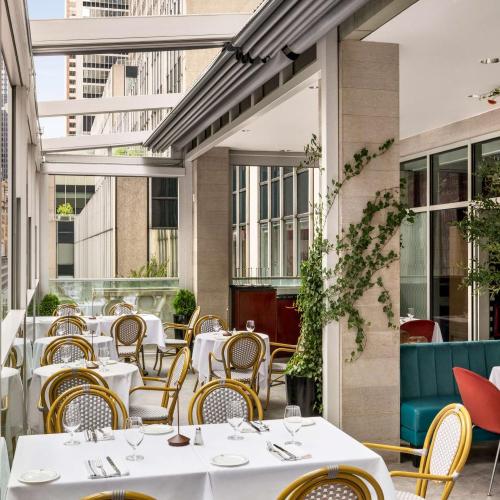 DoubleTree by Hilton New York Midtown Fifth Ave hotel in New York