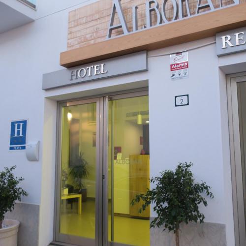 Hotel Alboran