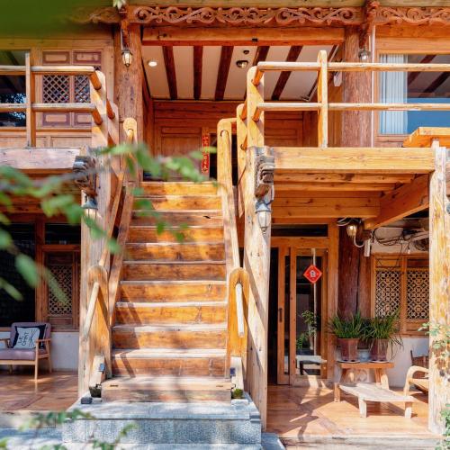 Image of Courtyard Shangri-la ????