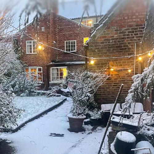 Image of Apricot Cottage