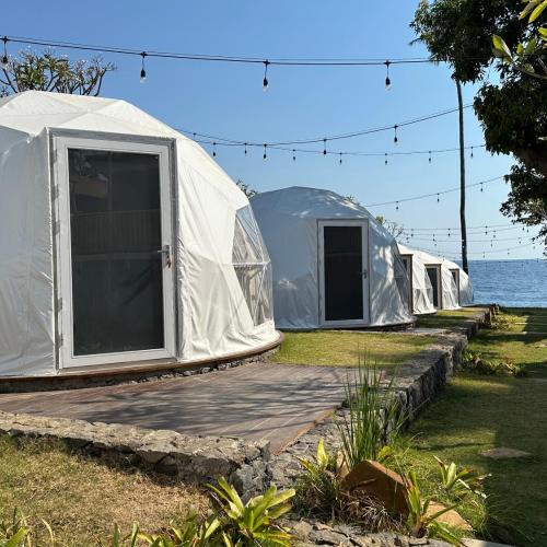 Glamping @ Pebbles & Fins