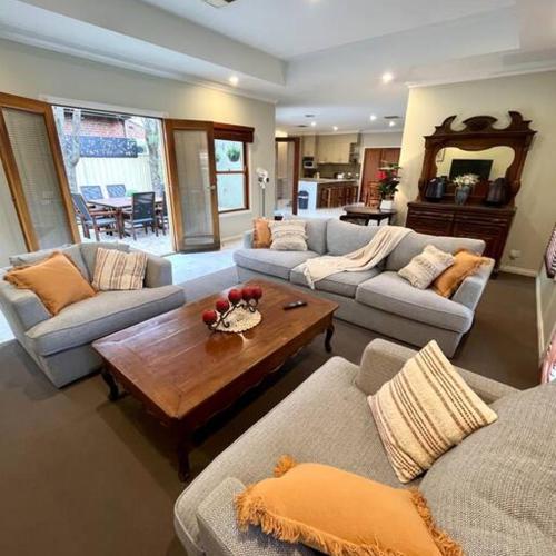 Image of Grand retreat in town