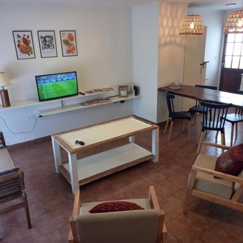 Image of Departamento dos dormitorios con cochera Tres Arroyos -2-