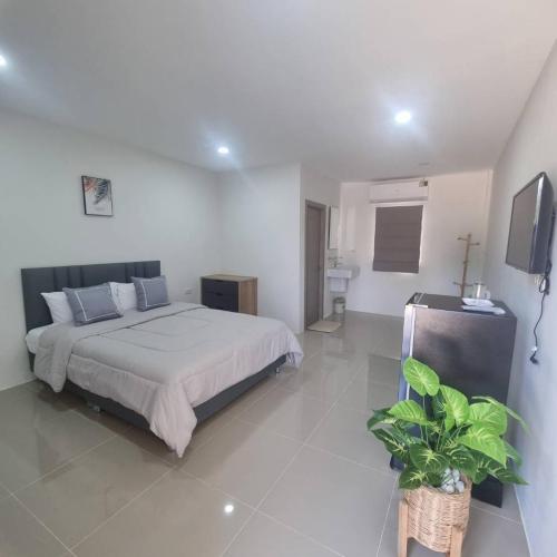 Image of Rest at Thachang Hotel