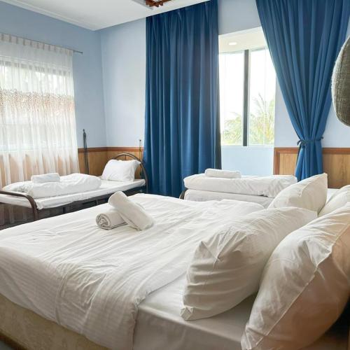 Image of Spacious BBQ Gathering Masai Megaria