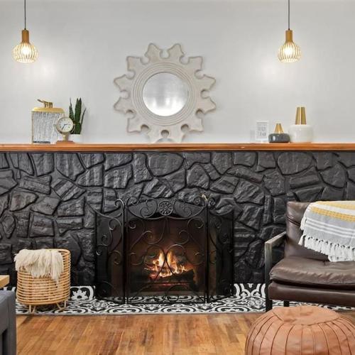 Image of #StayinMyDistrict Twin Falls Spanish-Boho Getaway