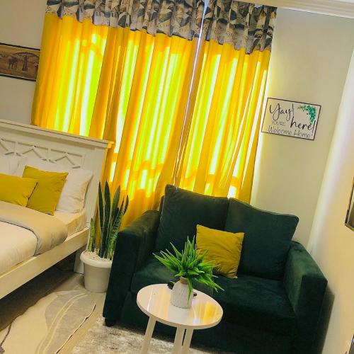 Airport Studio Gym pool fast WIFI Ideal for digital nomads Syokimau