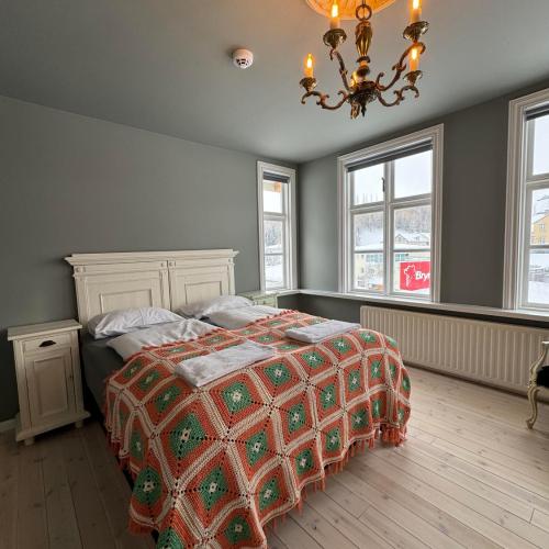 Image of Hoepfner and Tulinius Historical Houses