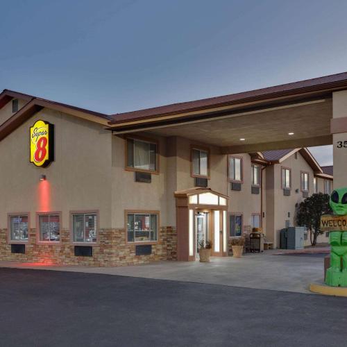 Image of Super 8 by Wyndham Roswell
