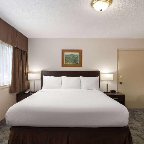 Image of Travelodge by Wyndham Thunder Bay ON