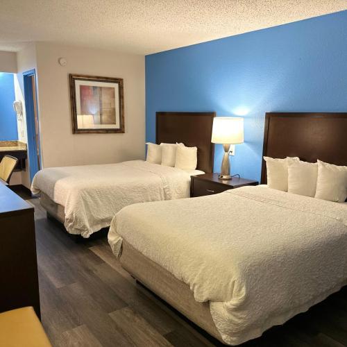 Image of American Inn & Suites Bishop Airport Flint